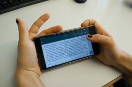 mobile-phone-1026122_1920
